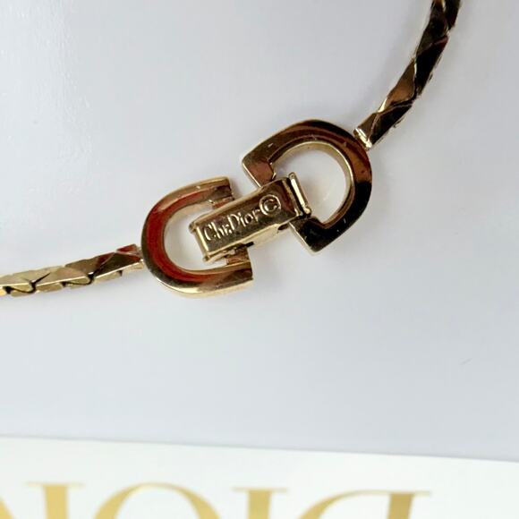 Dior bracelet vintage gold beautiful authentic! Great condition! - Picture 3 of 7